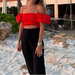 Zara Top Crop Top with Puff Sleeves Red Size Medium